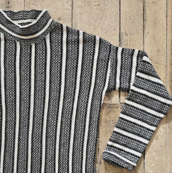 Topshop Striped Mockneck - Picture 2 of 4